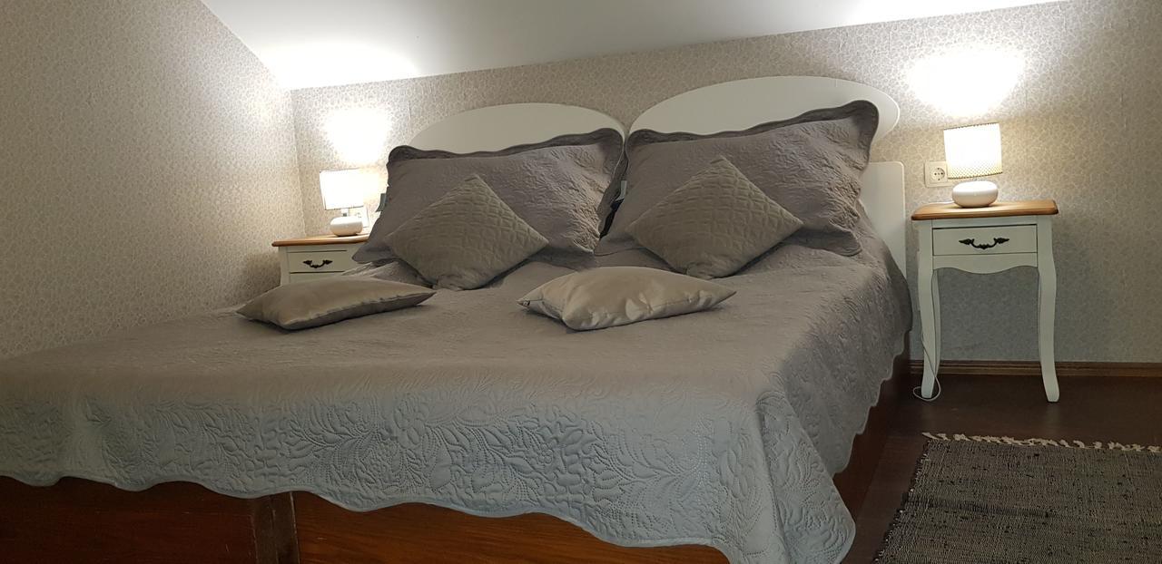 Villa Lucia - Apartments&Rooms Slavonski Brod Buitenkant foto