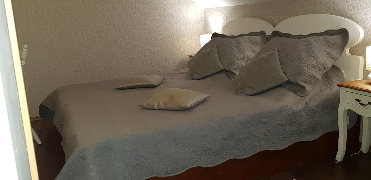 Villa Lucia - Apartments&Rooms Slavonski Brod Buitenkant foto